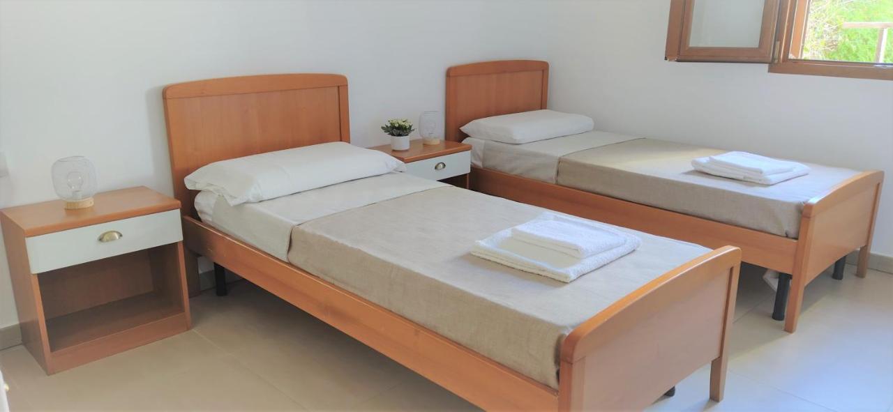 Sun Light Apartment Tortoli Exterior photo